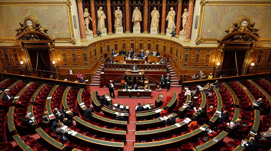 Fransa Meclisi Filistin'in devlet olarak tanınmasını istedi